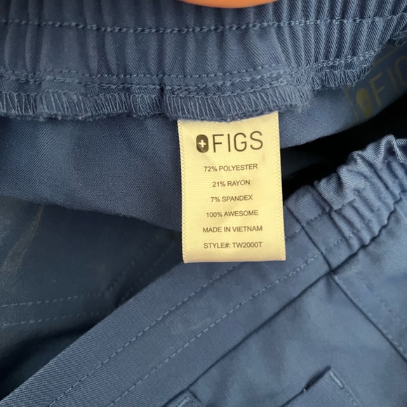 FIGS Limited Edition Yola Skinny Scrub Pants in Denim. Size Small/Tall. - Picture 7 of 7